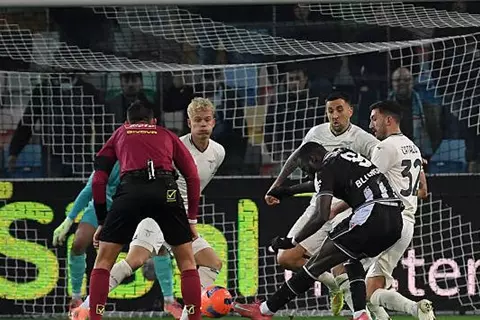 الدوري الإيطالي.. تعادل مخيب بين أودينيزي ولاتسيو 